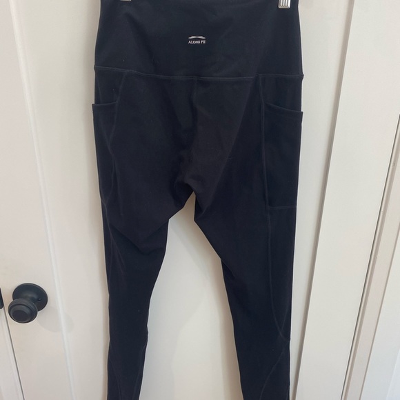 Along Fit Black Leggings - Picture 6 of 7